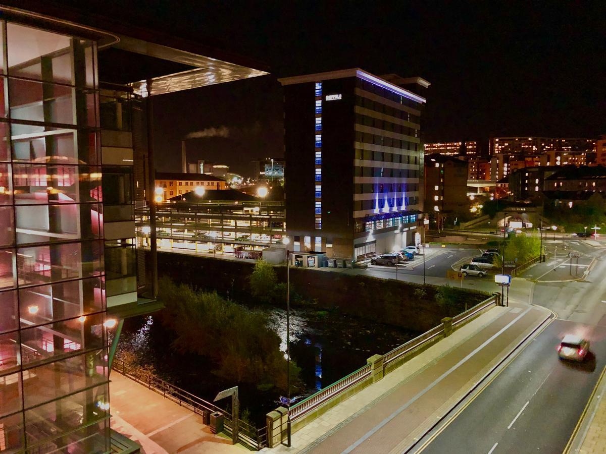 Blonk Street - Luxury two bedroom apartment Sheffield Buitenkant foto